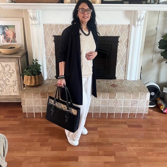 *Authentic* burberry tote - Picture 3 of 3